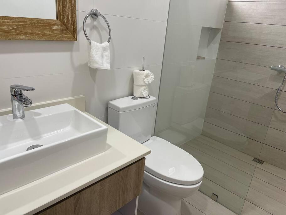 Apartamento Hermoso Con Vista Al Mar! Corales